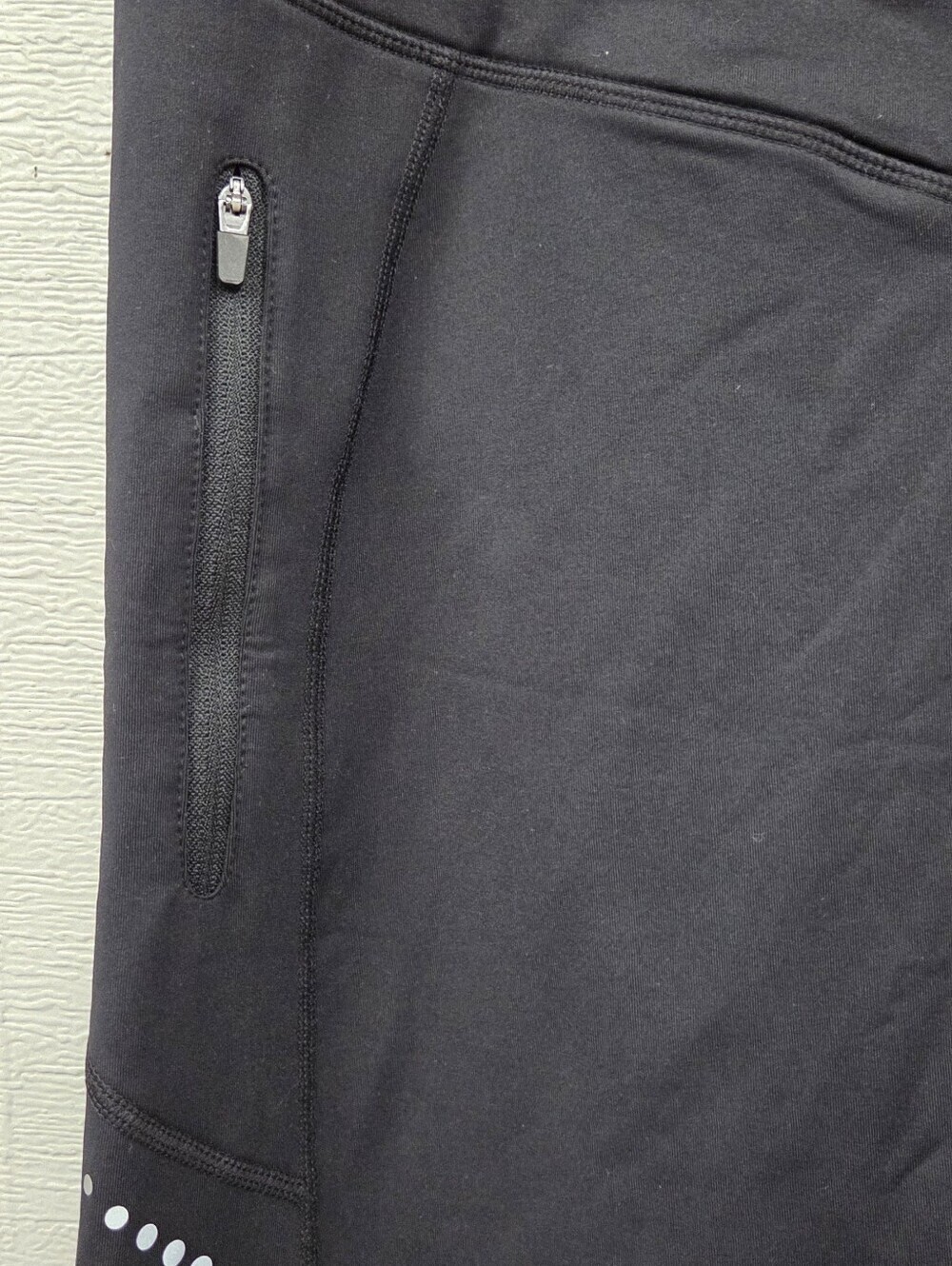 baleaf MED NWT Black Athletic Zip Pocket Leggings - Picture 4 of 8